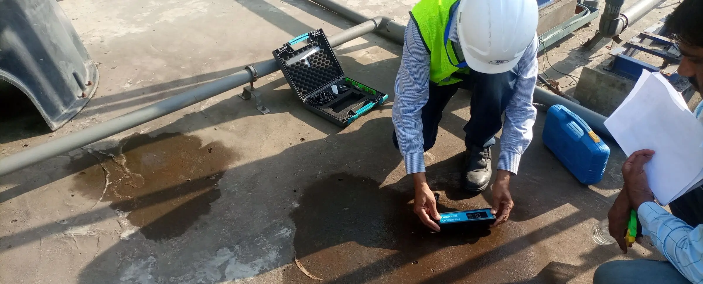 Complete a comprehensive electrical resistivity solution for concrete durability testing with the highest resolution surface resistivity instrument. Ideal test method for use in quality control program and performance-based solutions.